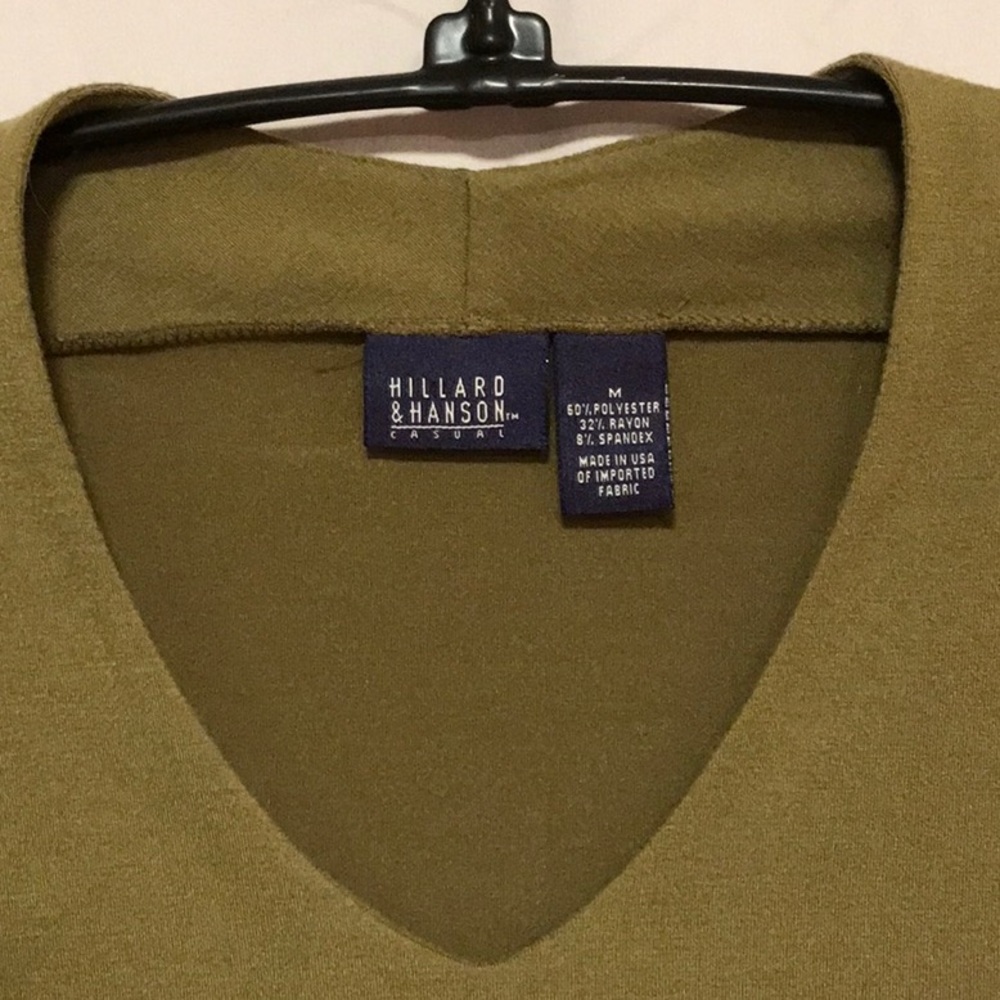 Hillard and Hanson Olive V-neck Top Size M - Picture 2 of 6